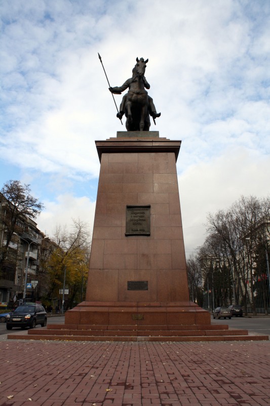 Засновникам Харкова