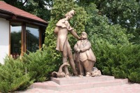 Пам’ятник  Івану Івановичу та Івану Никифоровичу