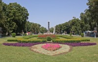 Монумент слави