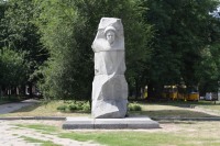 Матросову Александру Матвеевичу памятник